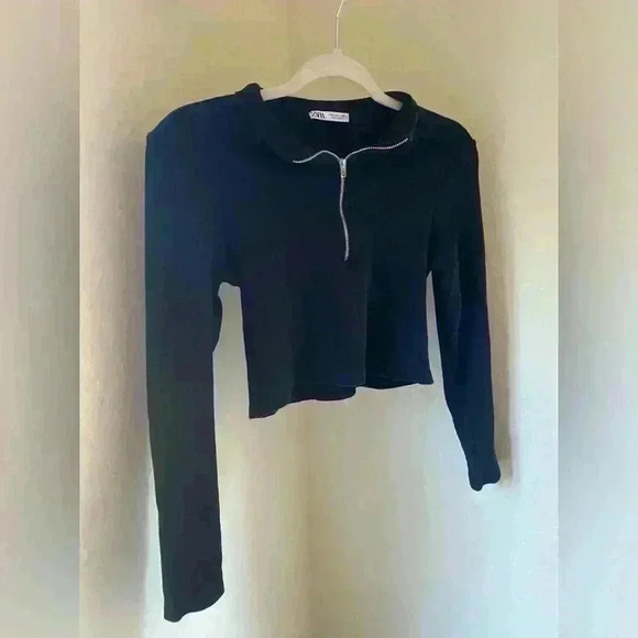 Zara Tops - Zara Quarter Zipper Cropped Long Sleeve Size L